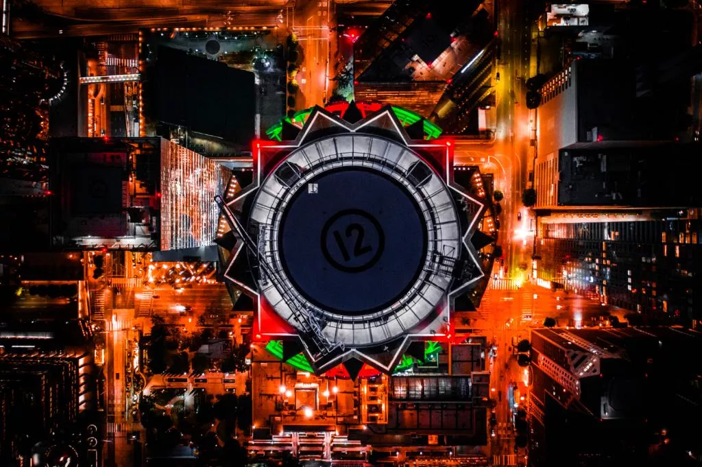 Wynn Las Vegas, named after casino mogul Steve Wynn, is the epitome of luxury and class. The casino is known for its plush interiors, high-end shopping, and upscale gaming experiences. Wynn Las Vegas